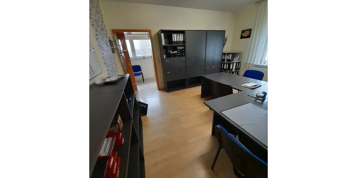 Büro.jpg