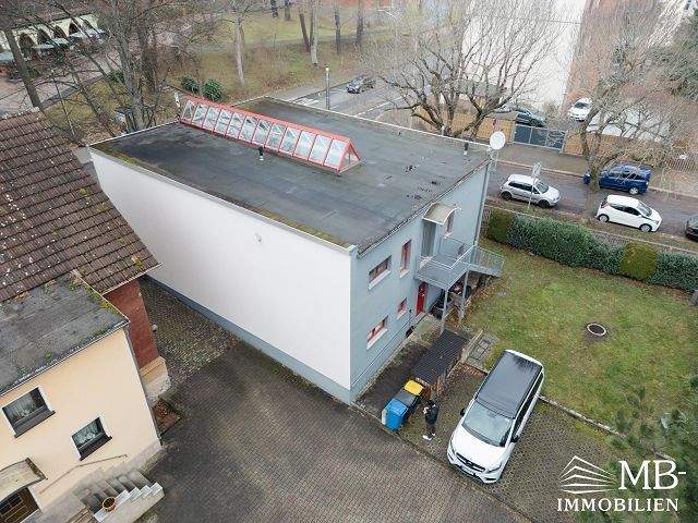 Gesamtansicht mit Garten.jpg